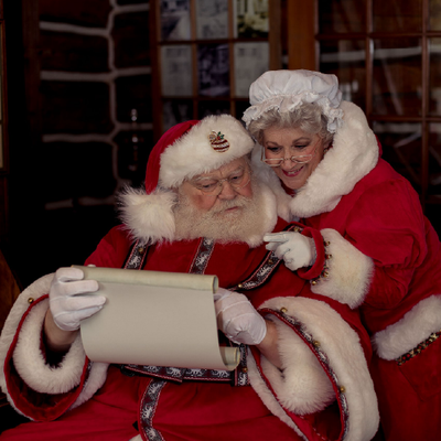 Photos With Santa & Mrs. Claus